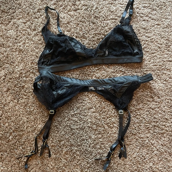 NWOT Bralette and Garter Belt Set - Picture 1 of 13